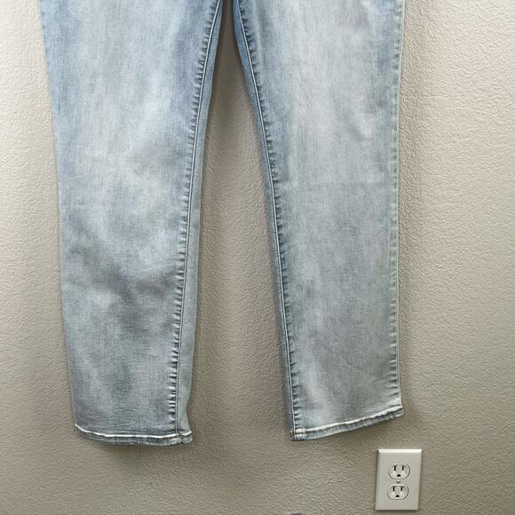 Gloria Vanderbilt Amanda Pull On Light Wash Stretch Jegging Denim Jeans 16 NWT - Picture 8 of 16
